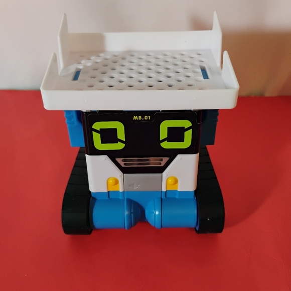 MiBro Really Rad Robot/w Remote/Case - Picture 2 of 13